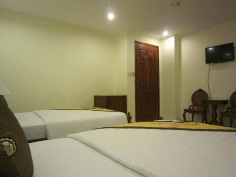 Golden View Saigon Hotel Хошимин Экстерьер фото